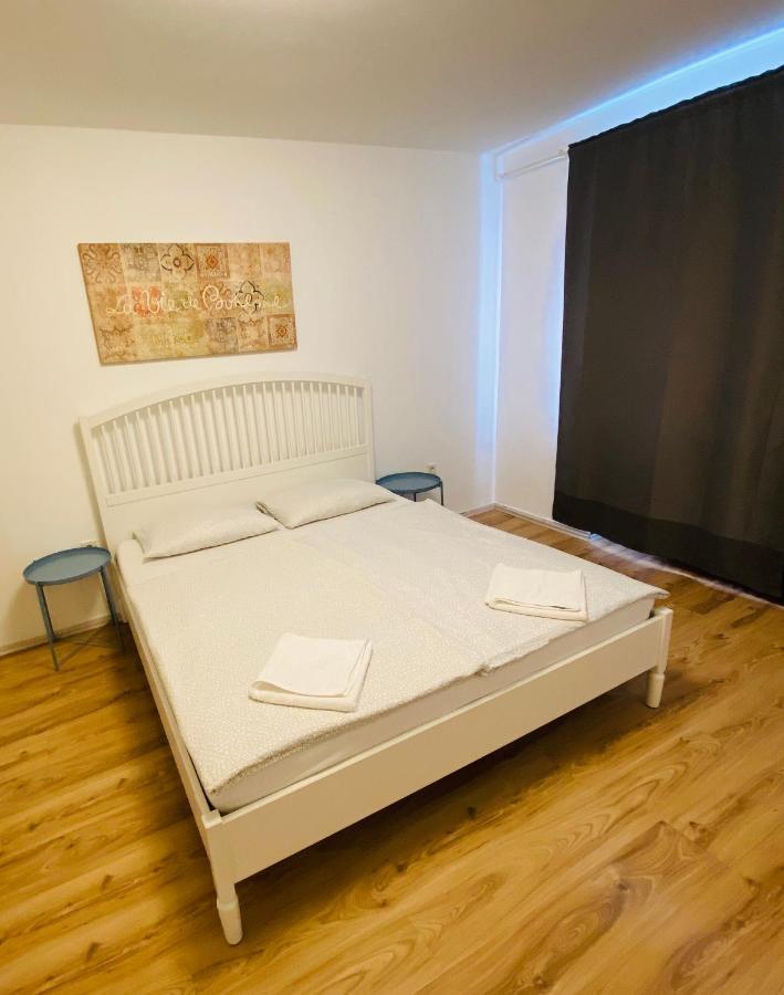 Tm Aparts Dortmund Esterno foto A bedroom