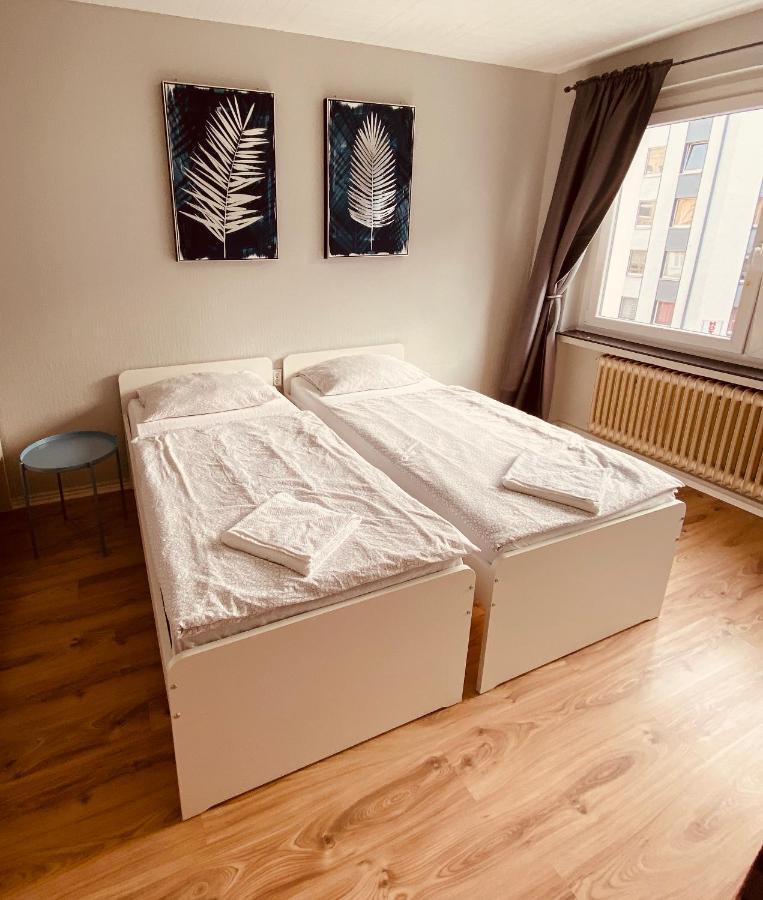 Tm Aparts Dortmund Esterno foto A room at the hostel